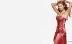 小孩把坤坤放入妈妈里面